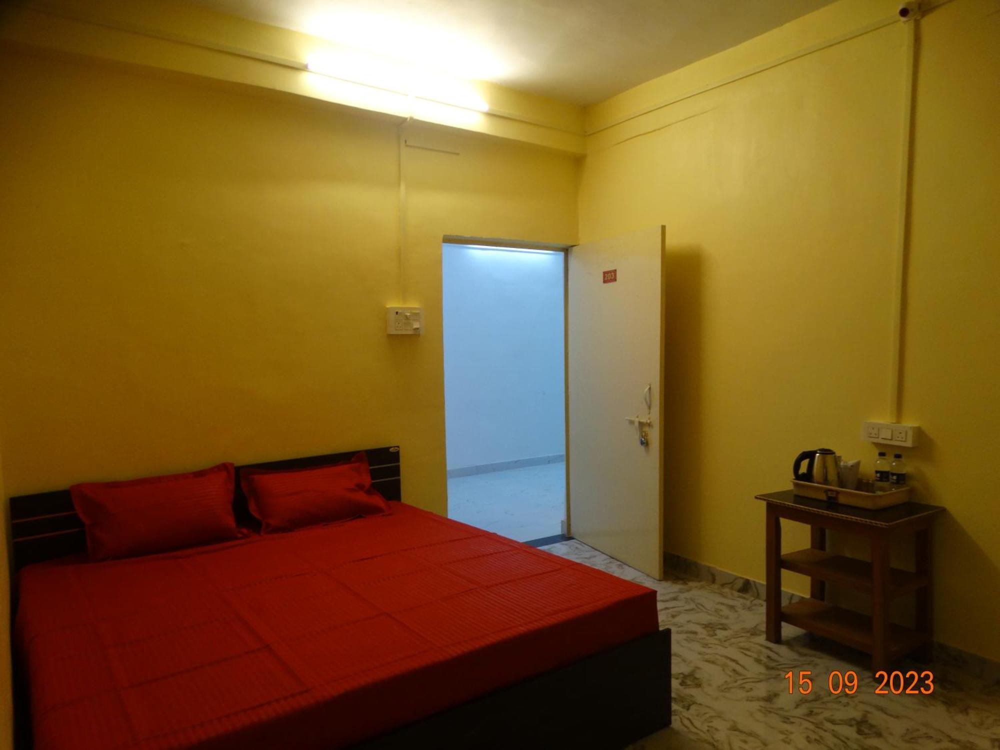 Shree Ram Sia Hotel An Unit Of Shree Ram Sia Trading And Residency Gaya Exterior photo